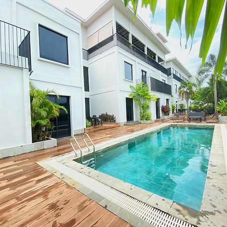 Onyx Hotel & Villa Tanjunguban Экстерьер фото