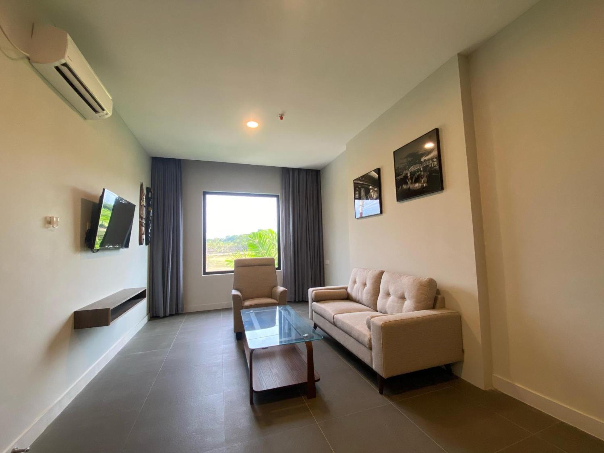 Onyx Hotel & Villa Tanjunguban Экстерьер фото