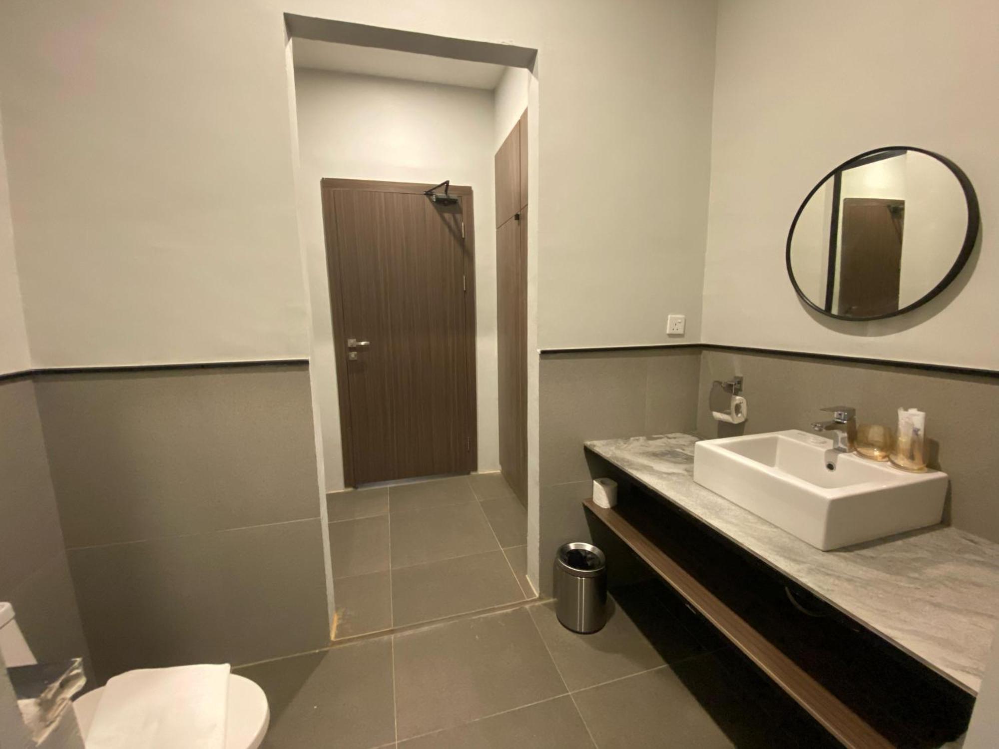 Onyx Hotel & Villa Tanjunguban Экстерьер фото