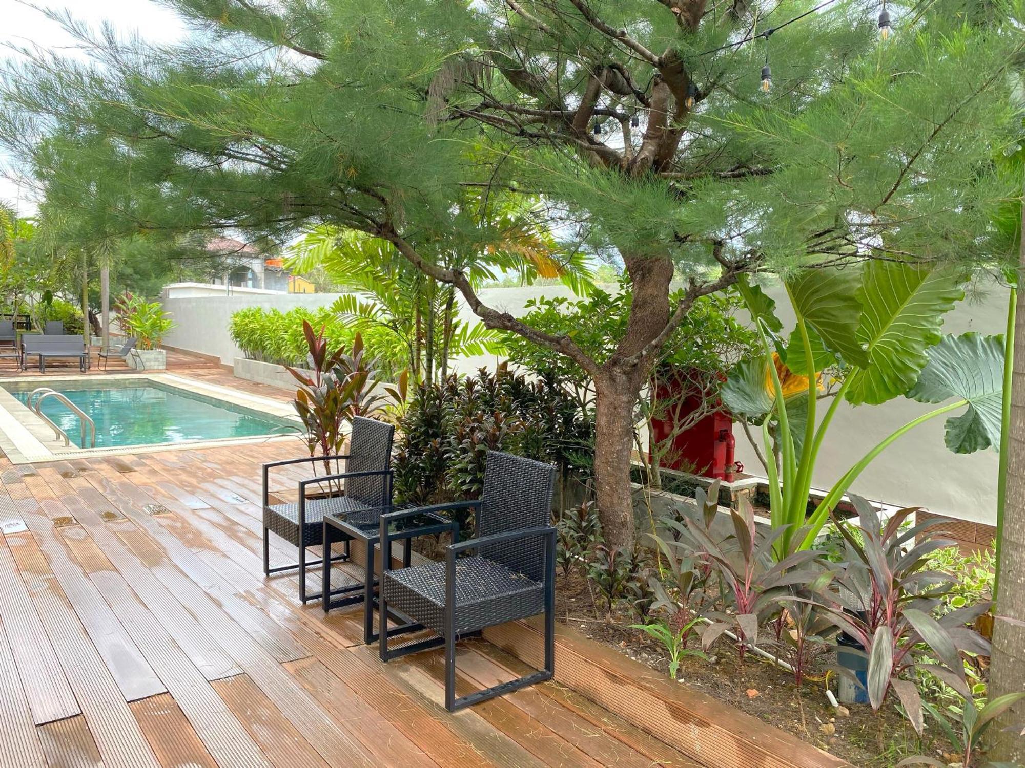 Onyx Hotel & Villa Tanjunguban Экстерьер фото