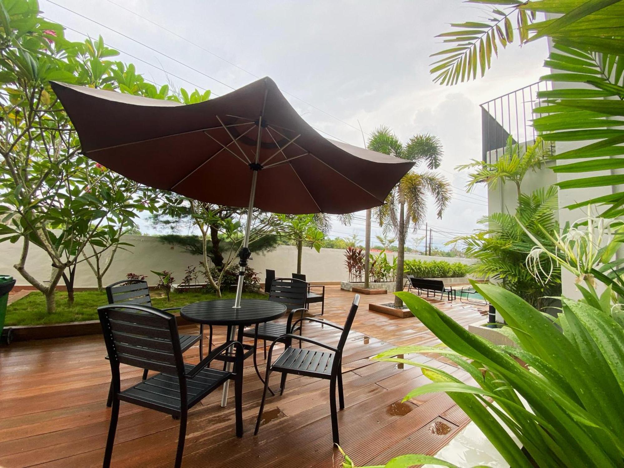 Onyx Hotel & Villa Tanjunguban Экстерьер фото